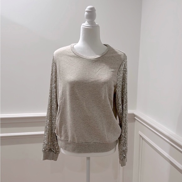 Heartloom Sequins sleeve Sweatshirt - Picture 1 of 5